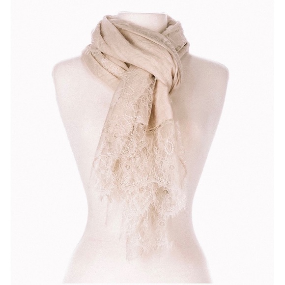 Chantilly Lace Trimmed Scarf - Picture 4 of 4